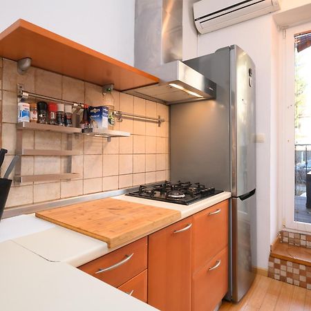 Urban View Apartment With Free Parking リュブリャナ エクステリア 写真
