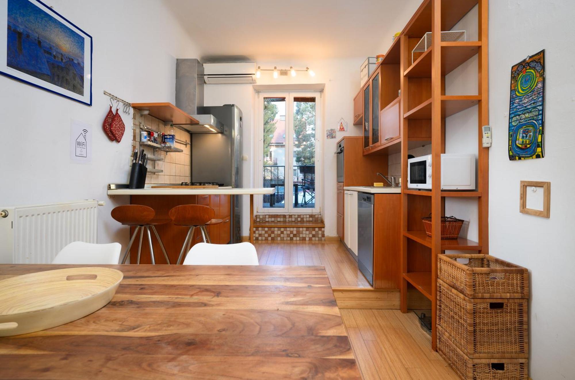 Urban View Apartment With Free Parking リュブリャナ エクステリア 写真