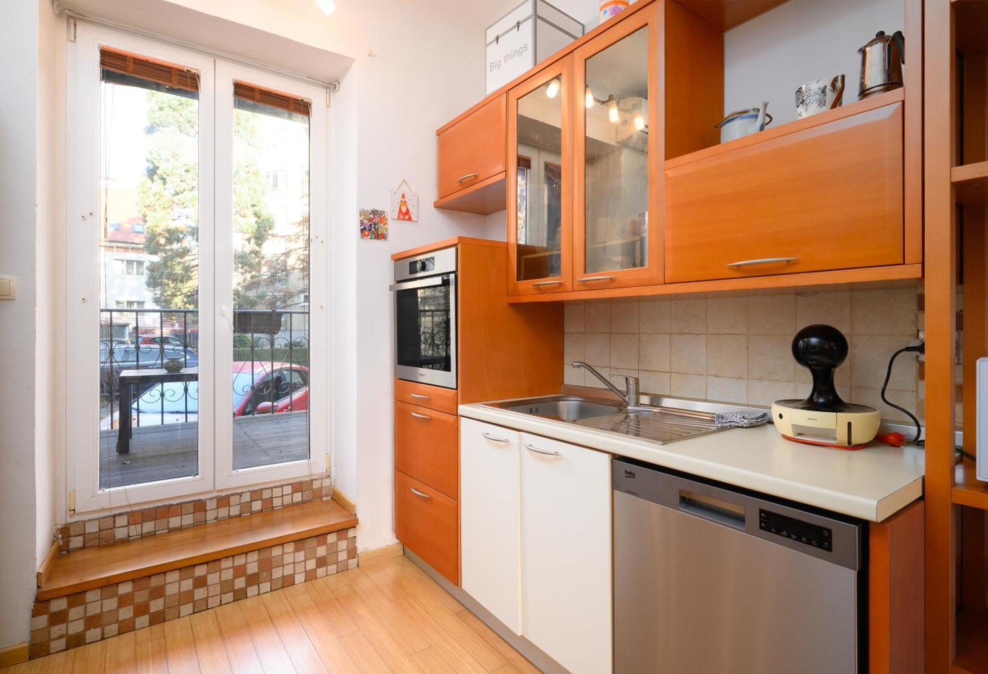 Urban View Apartment With Free Parking リュブリャナ エクステリア 写真