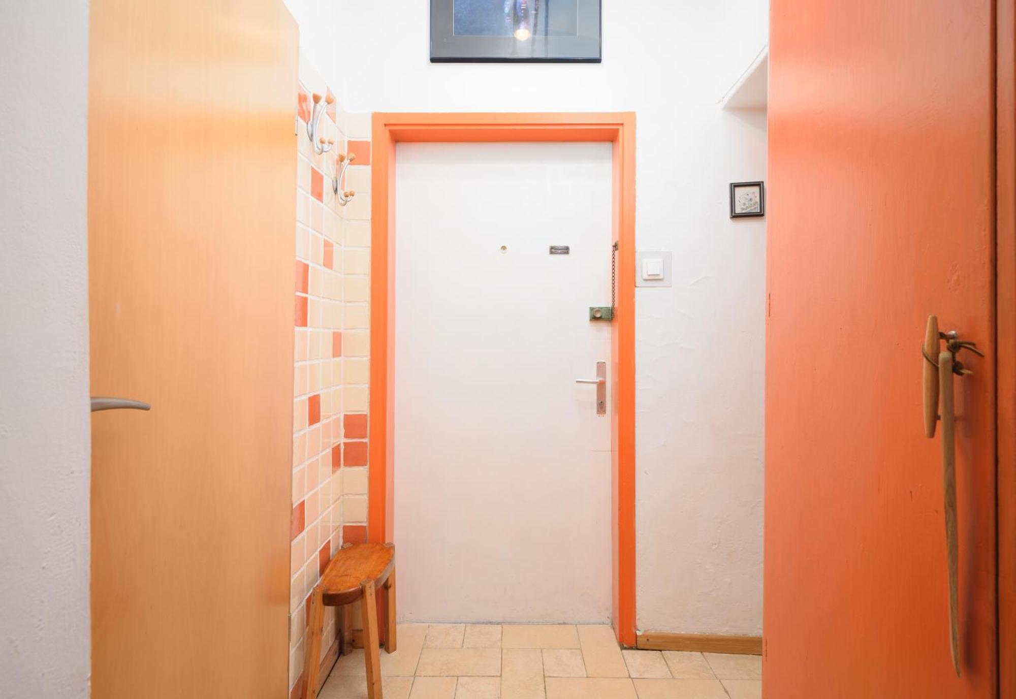 Urban View Apartment With Free Parking リュブリャナ エクステリア 写真